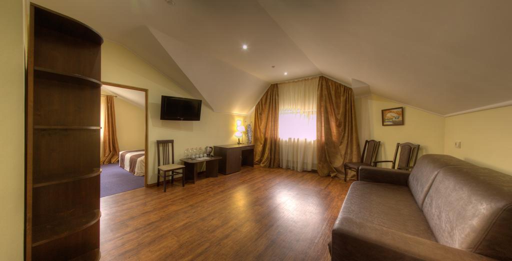 Home Hotel بوكوفِل المظهر الخارجي الصورة