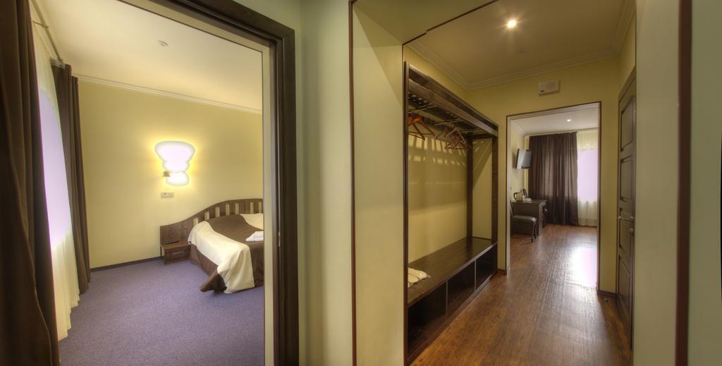 Home Hotel بوكوفِل المظهر الخارجي الصورة